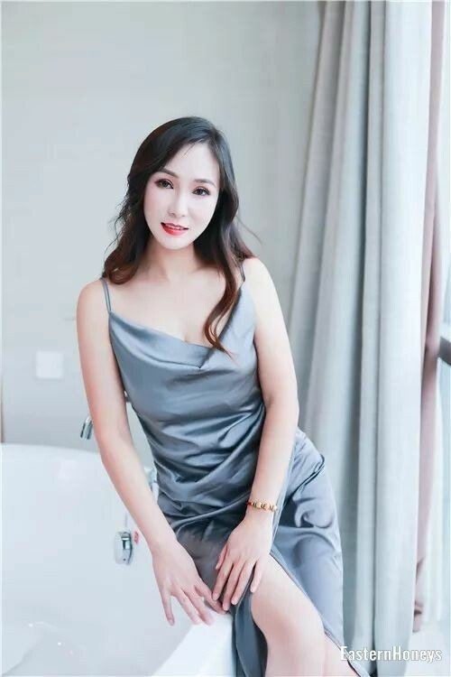 Lingling Liao, 38