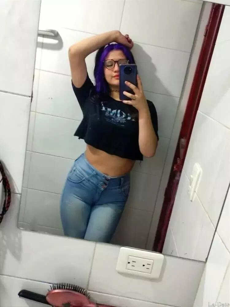 Milena, 18