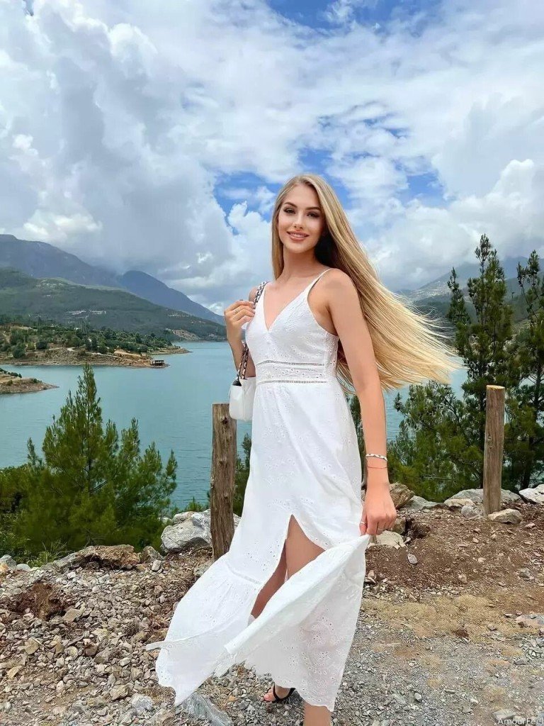 Svitlana, 22
