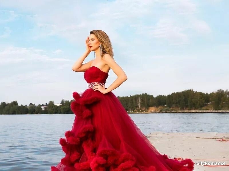 Karina, 30
